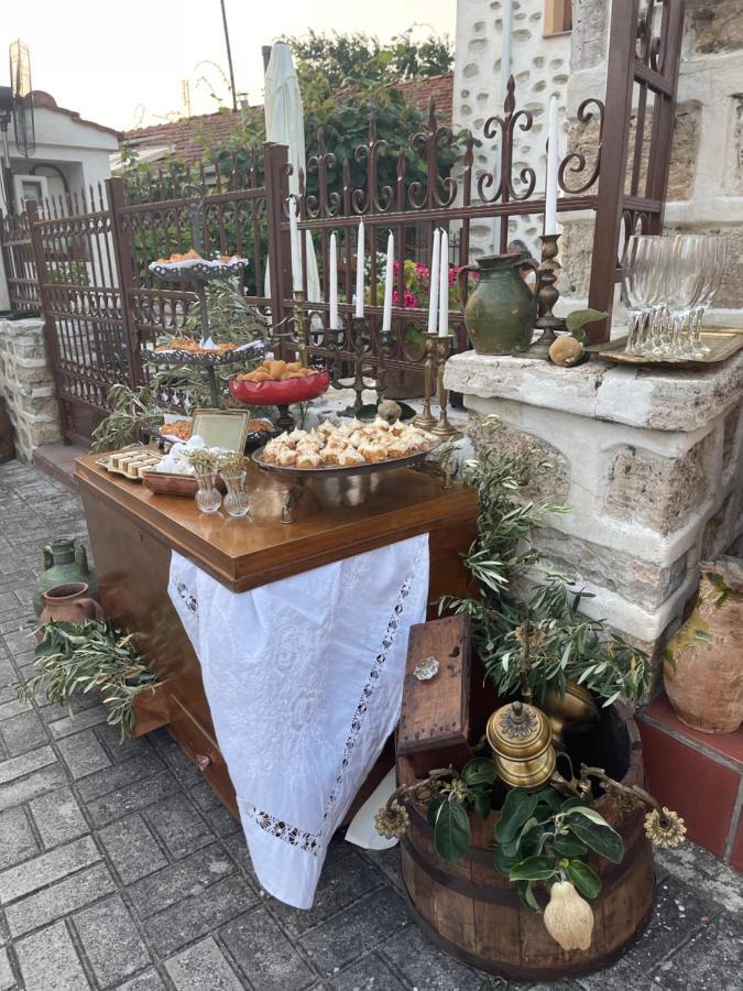Εννεα Μουσεσ Παραδοσιακός Ξενώνας Velventos Luaran gambar