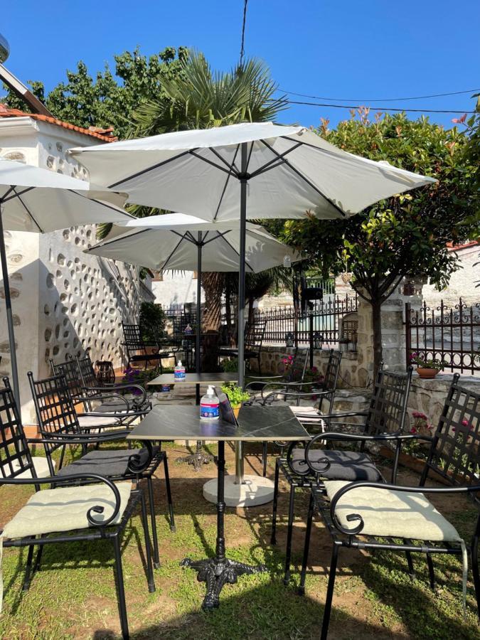 Εννεα Μουσεσ Παραδοσιακός Ξενώνας Velventos Luaran gambar
